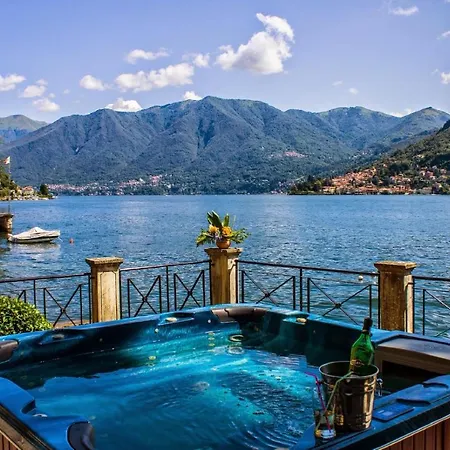 Sleeps 17 Pool Air Con Wifi Moltrasio