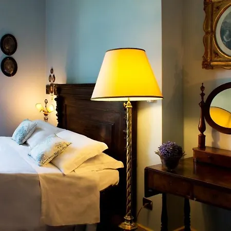 Βίλα Sleeps 17 Pool Air Con Wifi Moltrasio